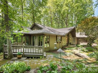 227 Estate Dr, Hendersonville, NC 28739