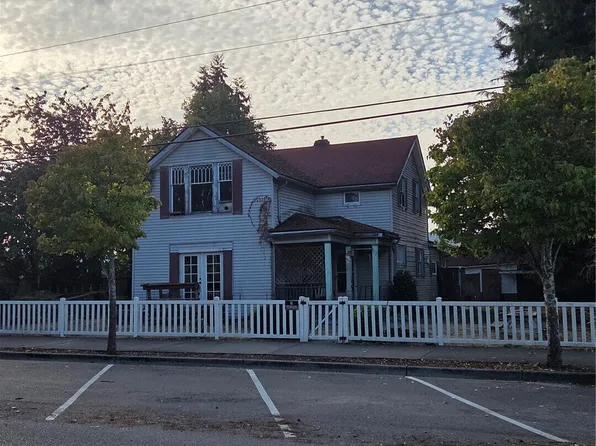 111 Calistoga Street E, Orting, WA 98360