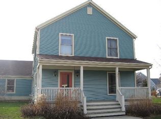 1561 Amos Bennett St, Grayslake, IL 60030