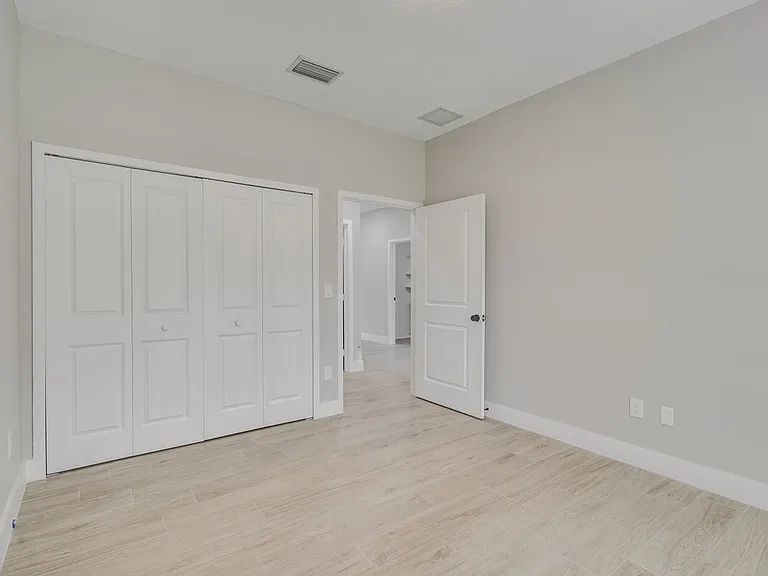 312 NW Baker Rd — Photo 12