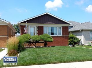 7734 Parkside Ave, Burbank, IL 60459