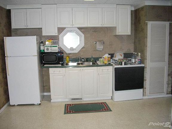 5728 Suwanee Dam Road 005