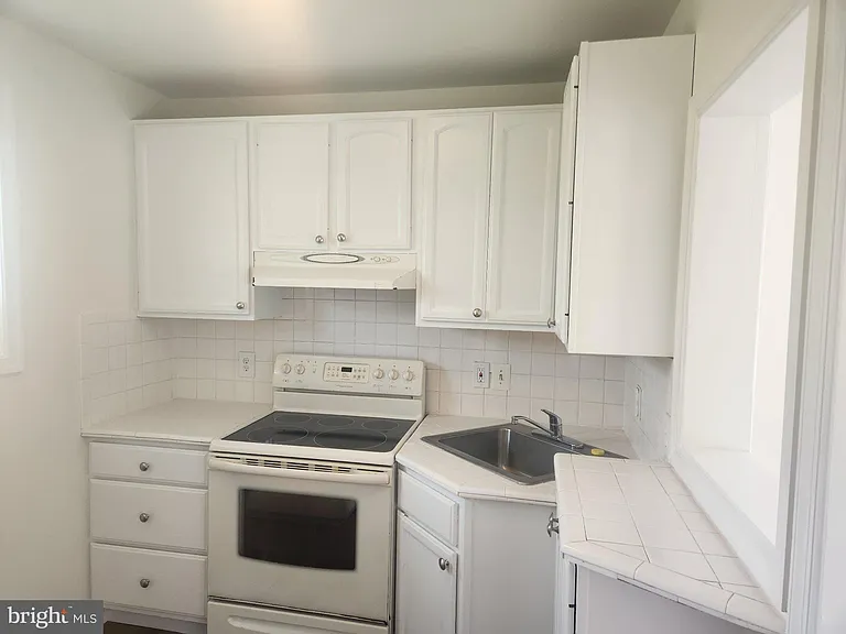13609 Holly Ridge Ln — Photo 10
