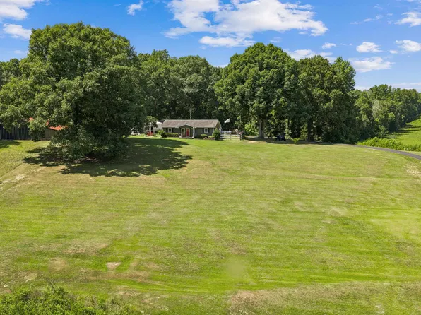 1210 Cooper Bridge Rd, Woodruff, SC 29388