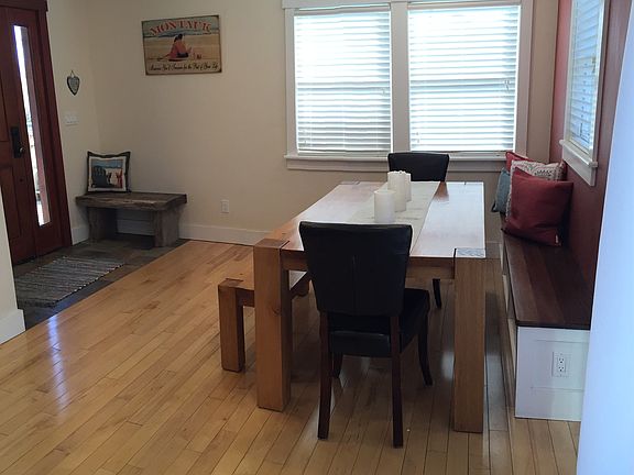 3rd image of 136 Greenwich St
