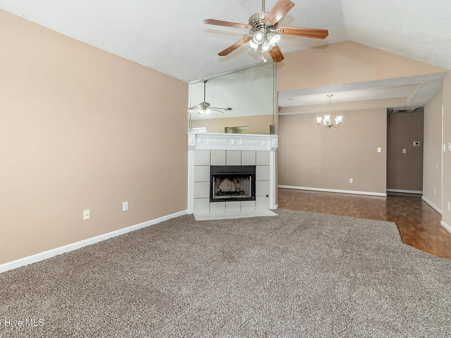 3 bed, 2.0 bath, $1,750 — Photo 4