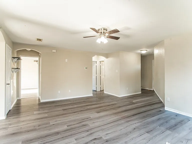 3003 John Porter Dr — Photo 6