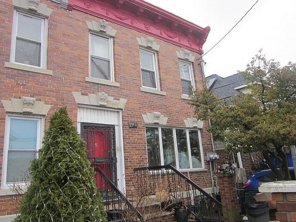 3rd image of 1593 E 48th St
