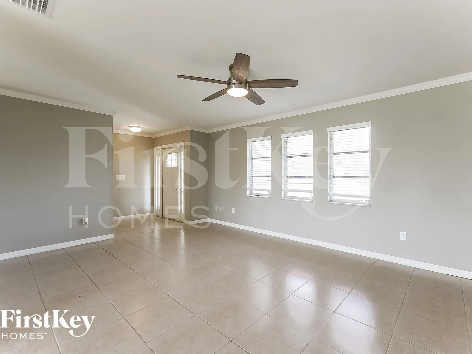 3 bed, 2.0 bath, 1685 sqft, $2,180 — Photo 4
