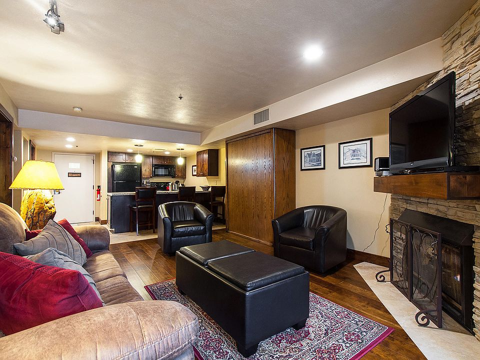 1st image of 1415 Lowell Ave #266