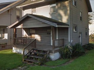 1517 Harrisburg Rd NE, Canton, OH 44705