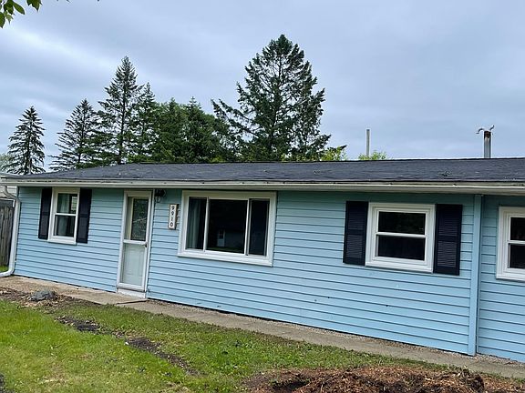 3rd image of 9910 Saratoga Dr