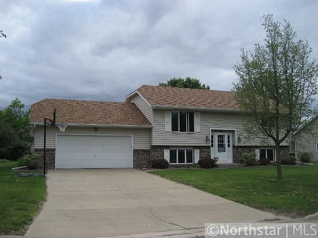 1st image of 109 Oakwood Dr