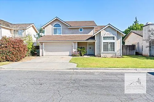 2084 E Chennault Ave Photo 1