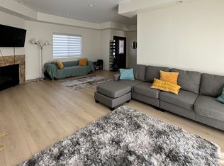 12812 Strathern St, North Hollywood, CA 91605
