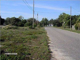 2nd image of 209 Palm Cir