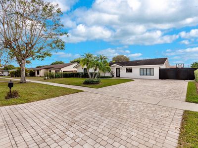 (Undisclosed Address), Miami, FL, 33183