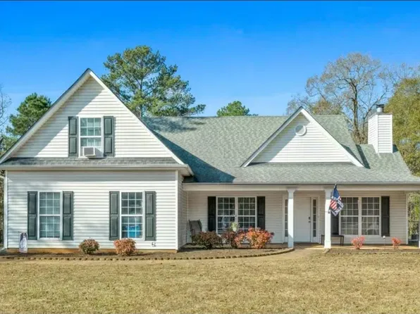 305 Liberty Bluff Ln, Griffen, GA 30224