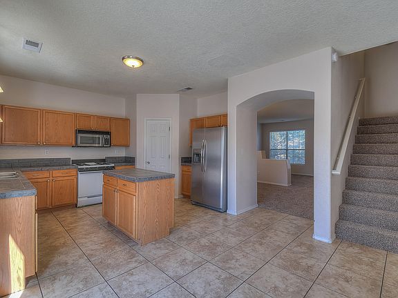 2nd image of 10427 Rosefinch Dr NW