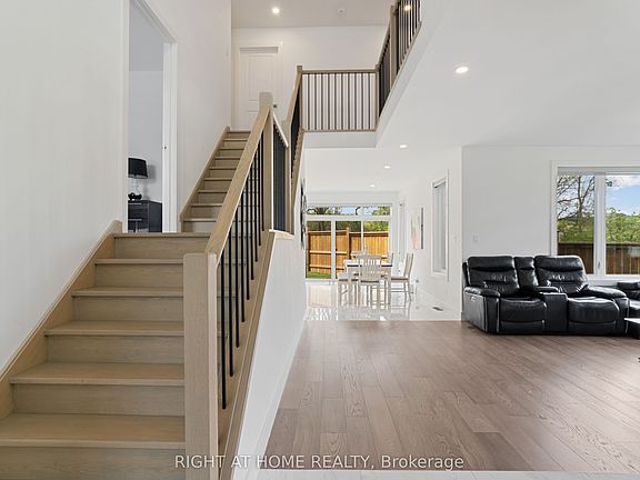 5th image of 2705 Oriole Dr
