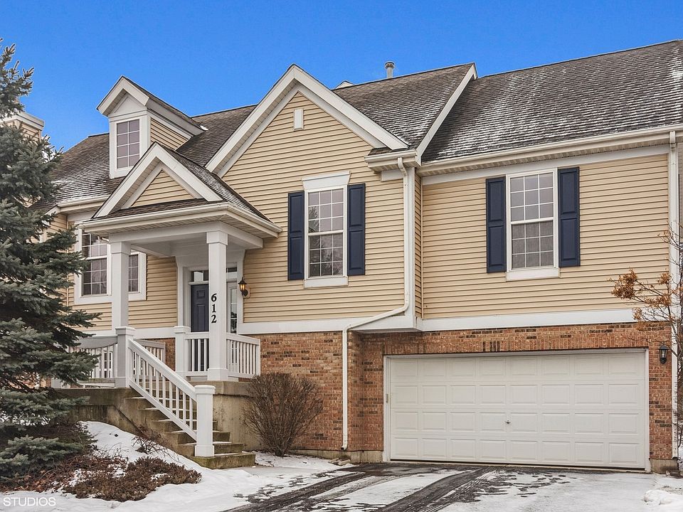 1st image of 612 N Hidden Prairie Ct