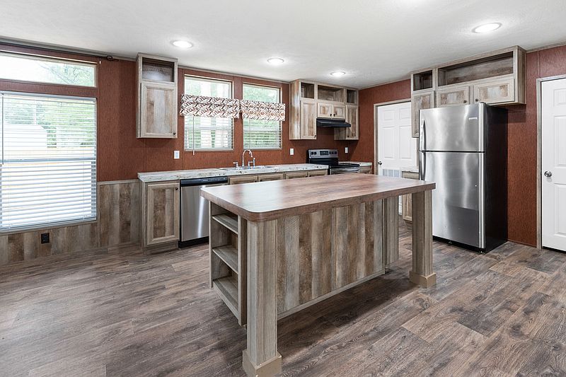 1st image of 204 Wildflower Dr