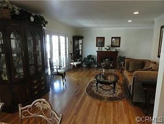 3rd image of 727 N Stephora Ave