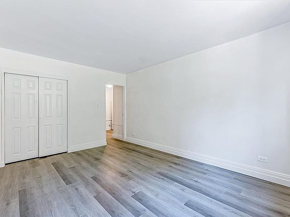 4th image of 8325 Vietor Ave APT 1C