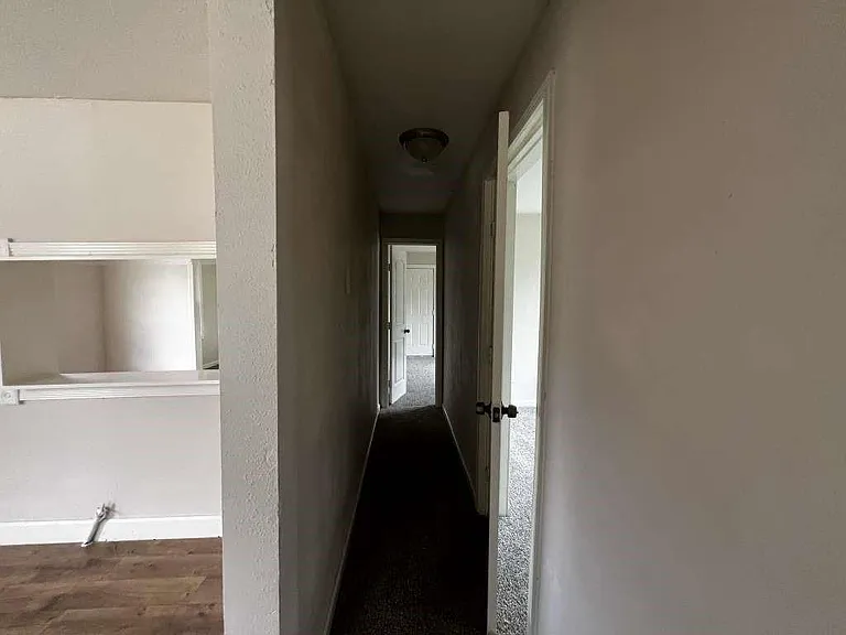 8606 Prairie View Dr — Photo 9