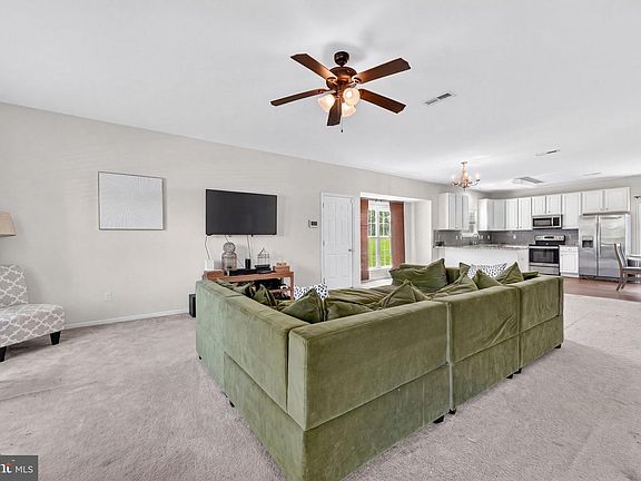 5th image of 342 Camerton Ln