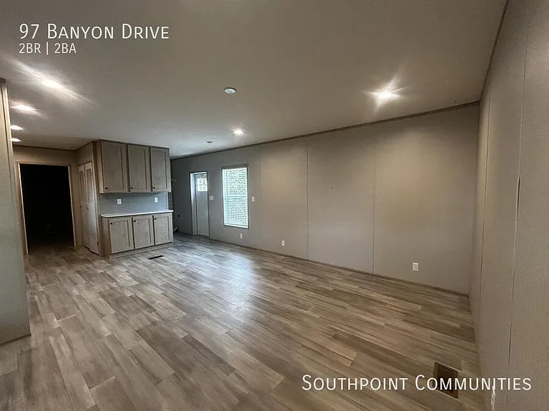 97 Banyon Dr — Photo 4
