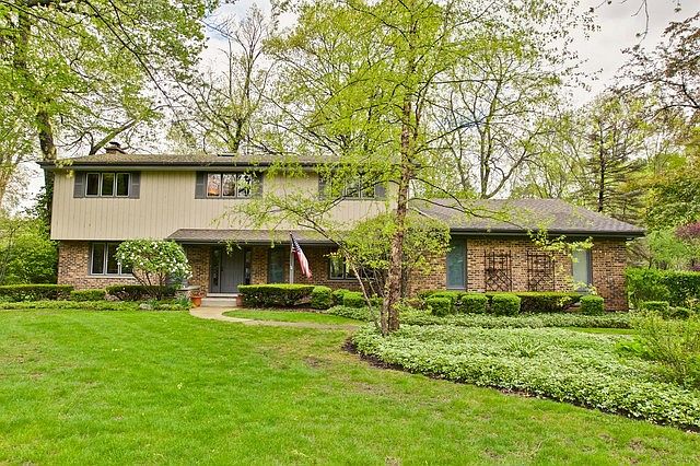 1st image of 300 E Forest Ln