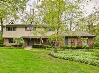 300 E Forest Ln, Palatine, IL