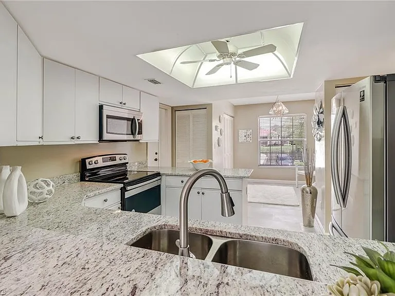 6240 Bellerive Ave #6606 — Photo 40
