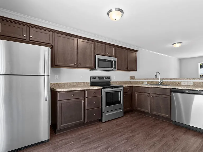 523 Pate Dr — Photo 4