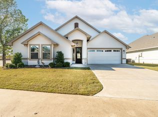 105 Easy St, Glen Rose, TX 76043