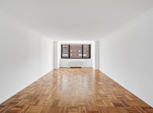 315 W 57th St APT 10E, New York, NY 10019