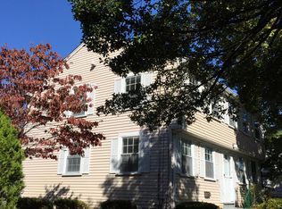 98 Sachem St, Quincy, MA 02170