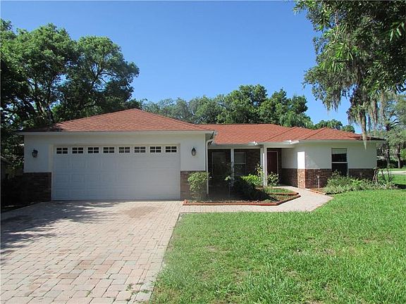 2nd image of 1404 Dorsett Pl
