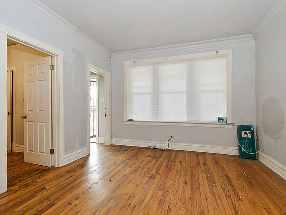2nd image of 10320 S Indiana Ave