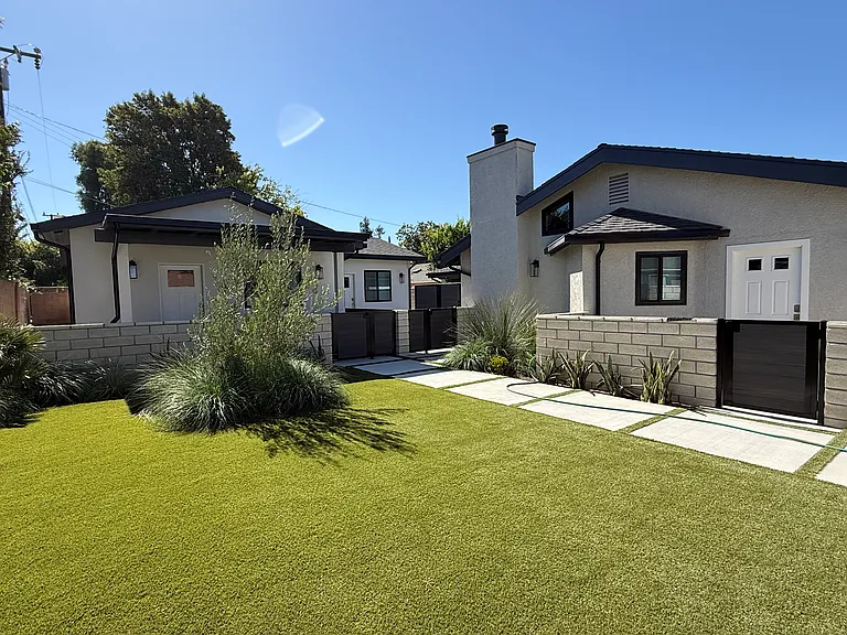 4245 Juneau Cir #B — Photo 16