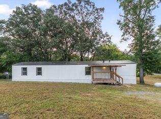 107 Landing Dr NW, Calhoun, GA 30701