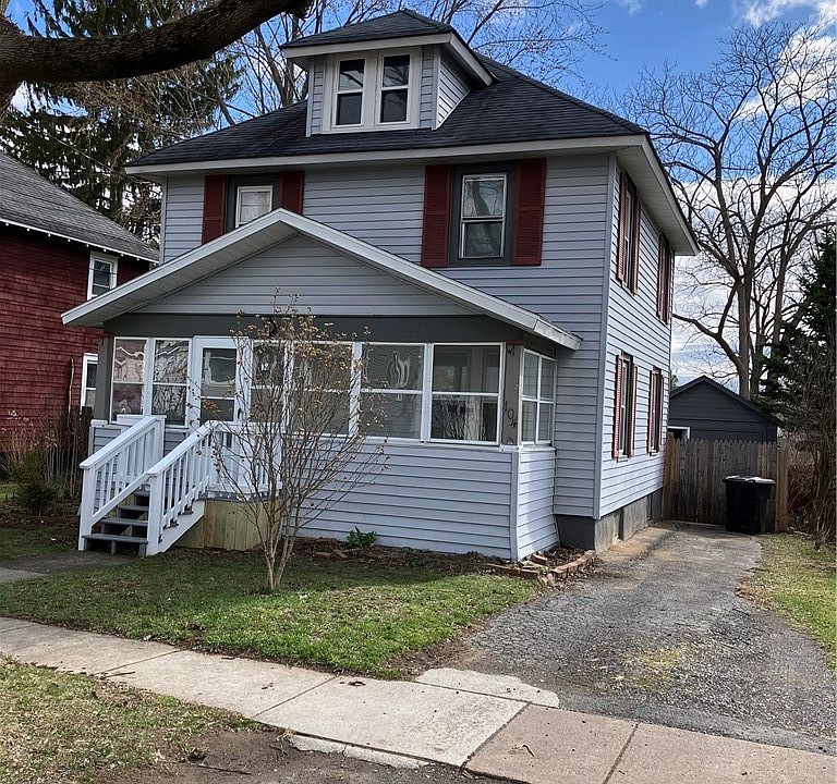1st image of 104 Melvin Ave