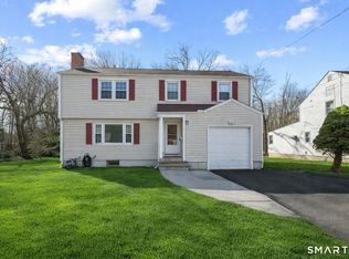 11 Lawler Rd, West Hartford, CT 06117