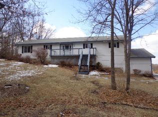 5409 N Ridgeway Rd, Ringwood, IL 60072