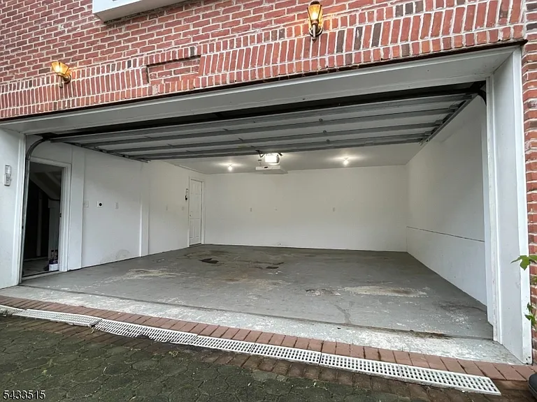 22 Ocean St #A — Photo 4