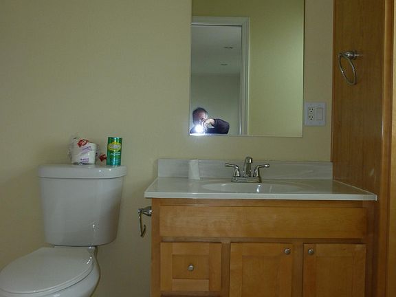 5th image of 605 Missouri St