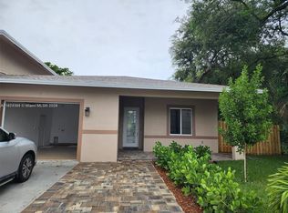 218 SW 1st Ave, Dania, FL 33004