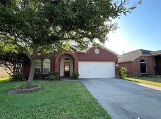 8631 W Highlands Xing, Highlands, TX 77562