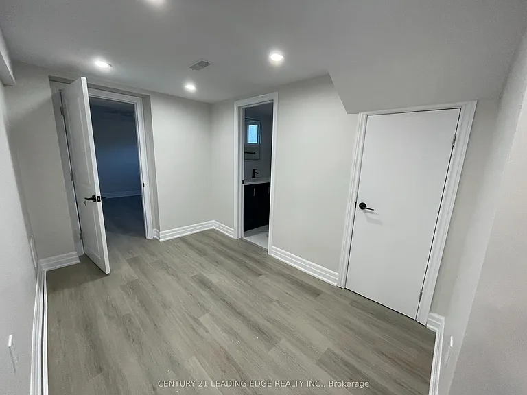 654 Annapolis Ave #BASEMENT — Photo 18